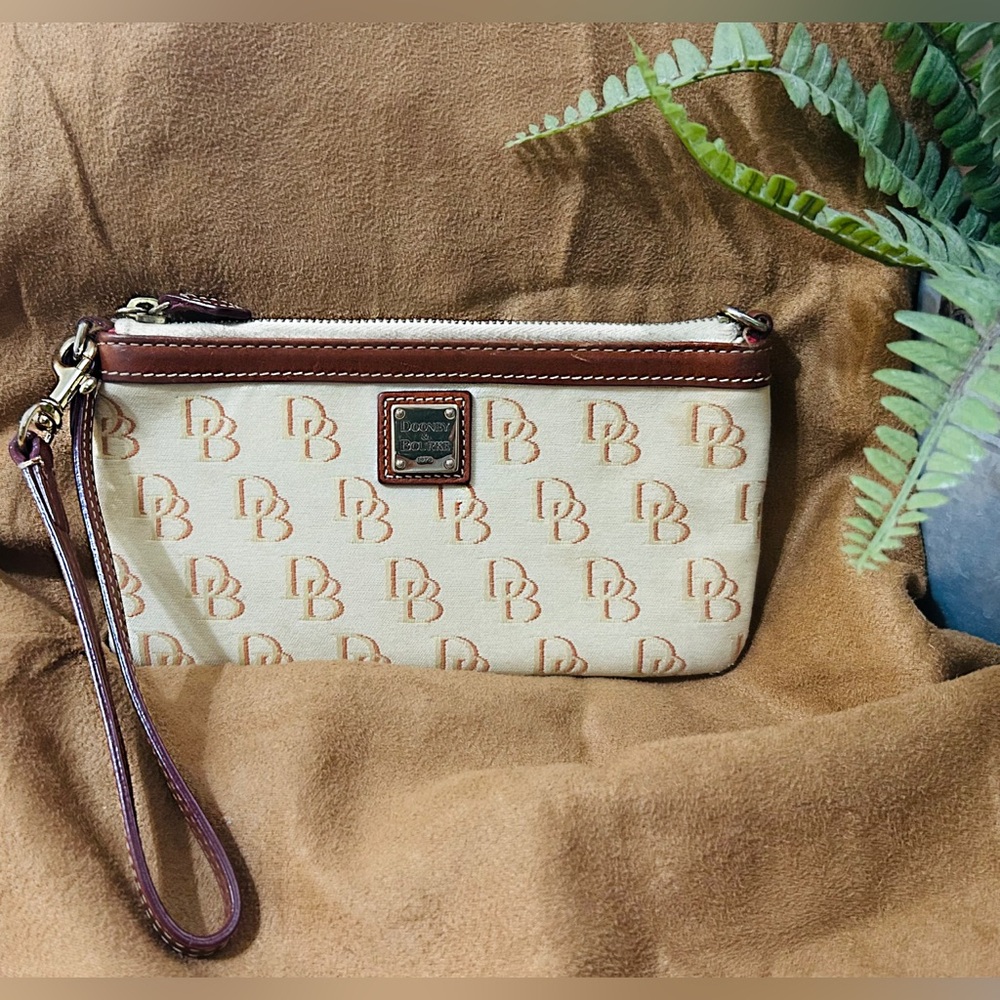 Dooney & Bourke Beige Monogram Wristlet with Brown Trim - Picture 2 of 15